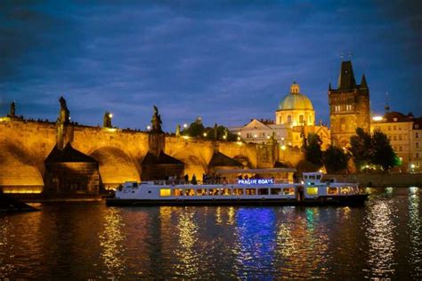 Crociera a Praga sulla Moldava.